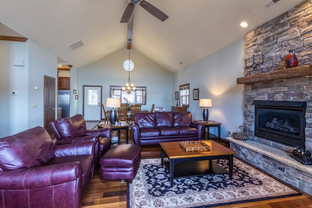 Photo of Livingroom in Whittier