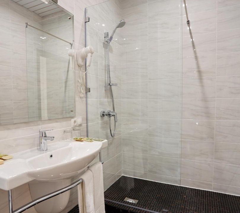 Photo of Bathroom in Lys'va