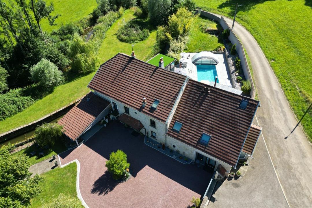 Photo of Others in Comberjon