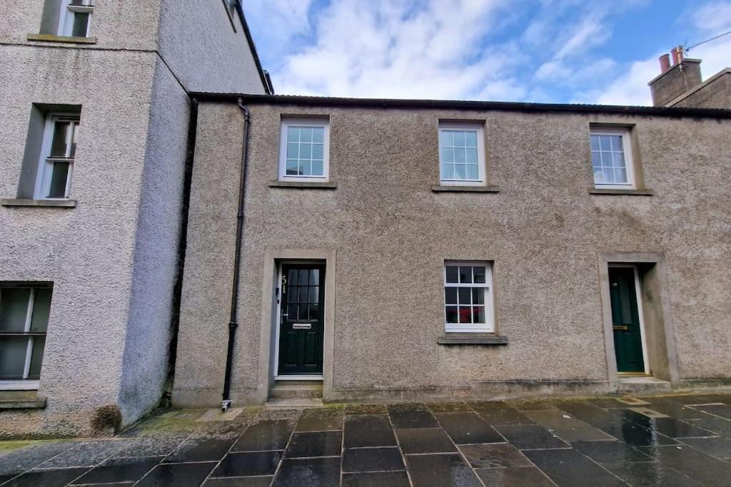 Photo of Buildings in Stromness