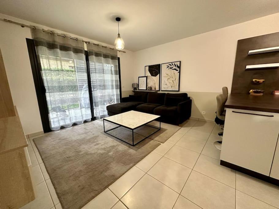 Photo of Others in Prevessin-Moens