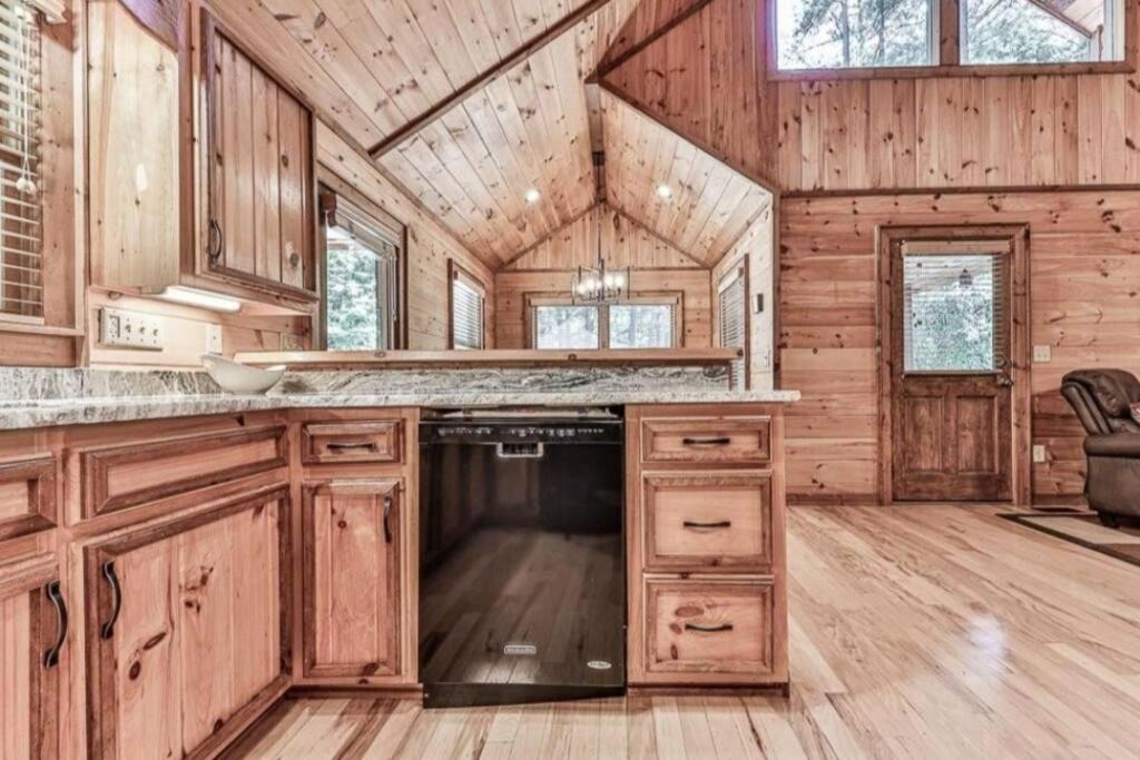 Photo of Others in Mineral Bluff