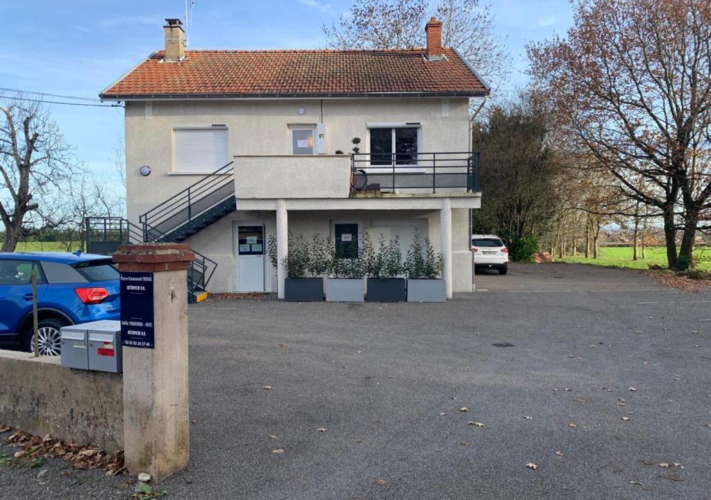 Photo of Buildings in Charnay-les-Macon