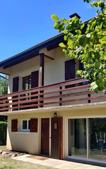Photo of Buildings in Miremont