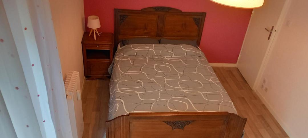 Photo of Bedroom in Bourbon-Lancy