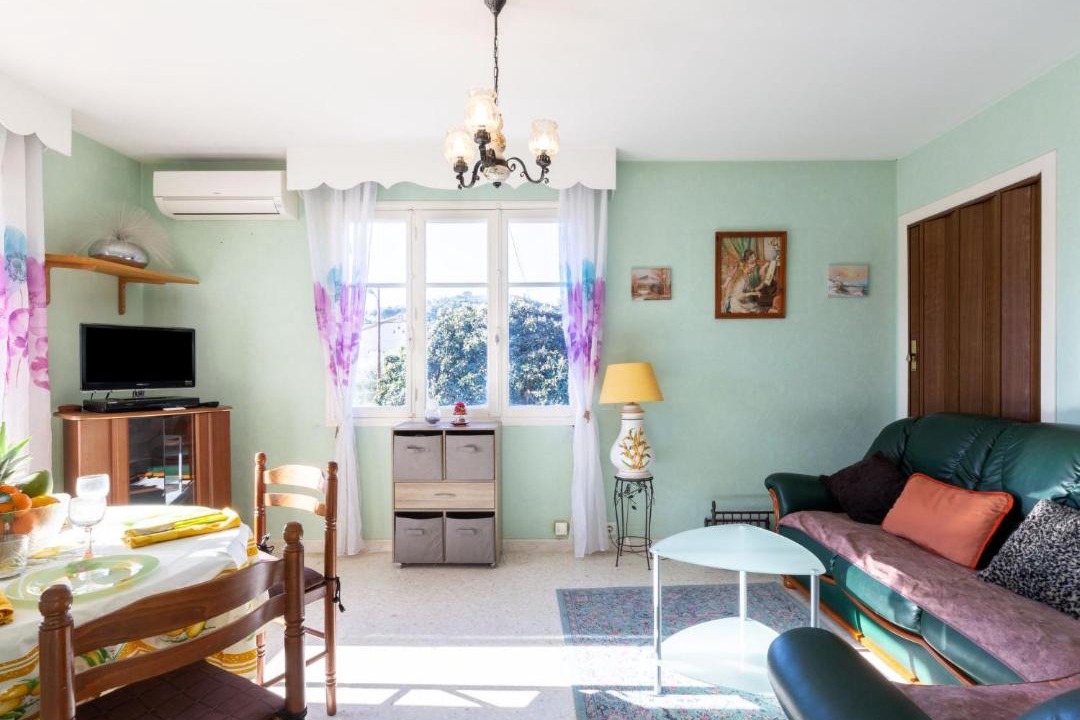 Photo of Livingroom in Pegomas