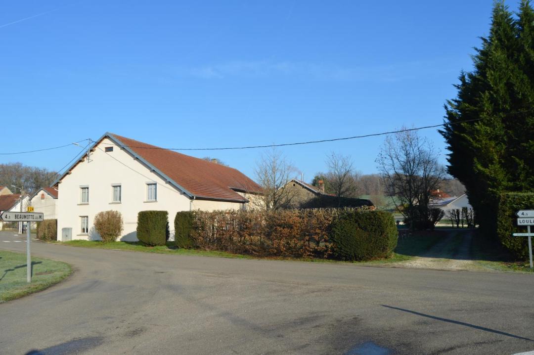 Photo of Buildings in Beaumotte-Aubertans