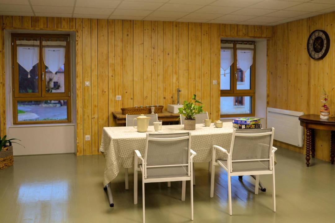 Photo of Livingroom in Beaumotte-Aubertans