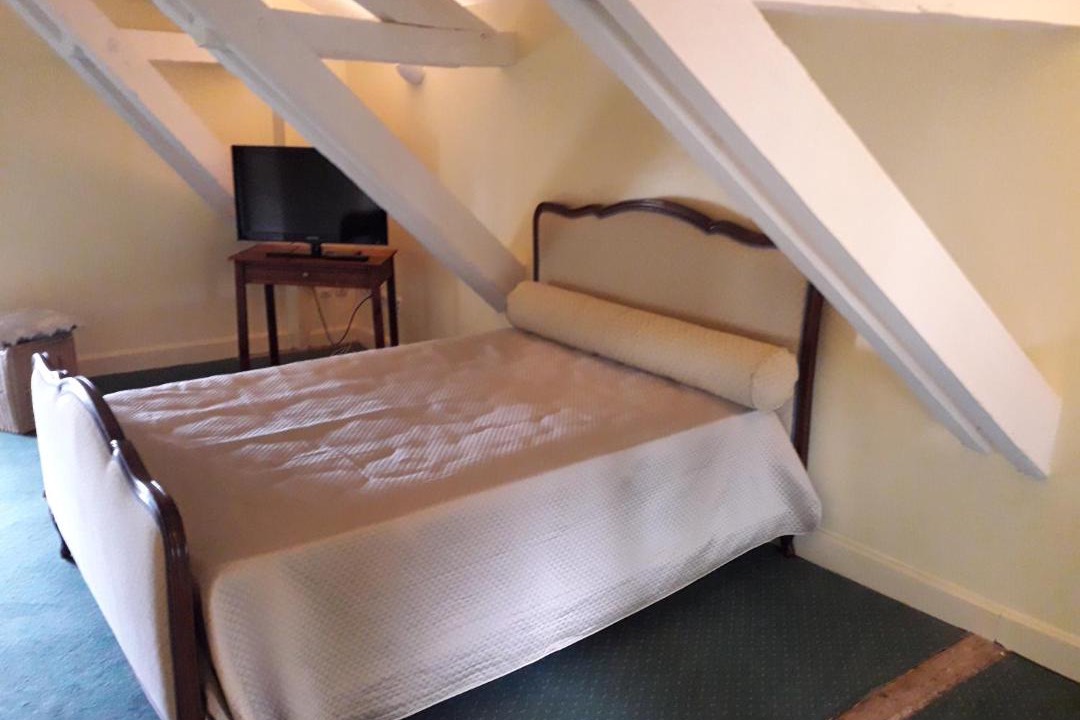 Photo of Bedroom in Saint-Julien-de-l'Escap