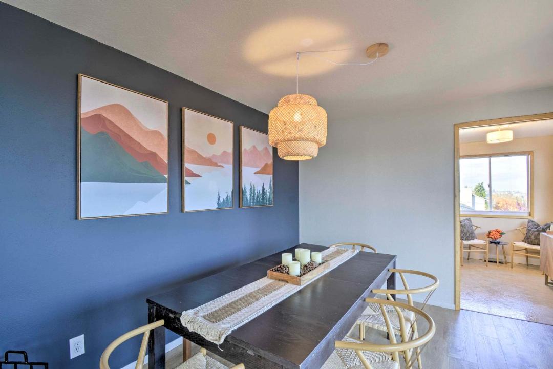 Photo of Livingroom in Port Angeles