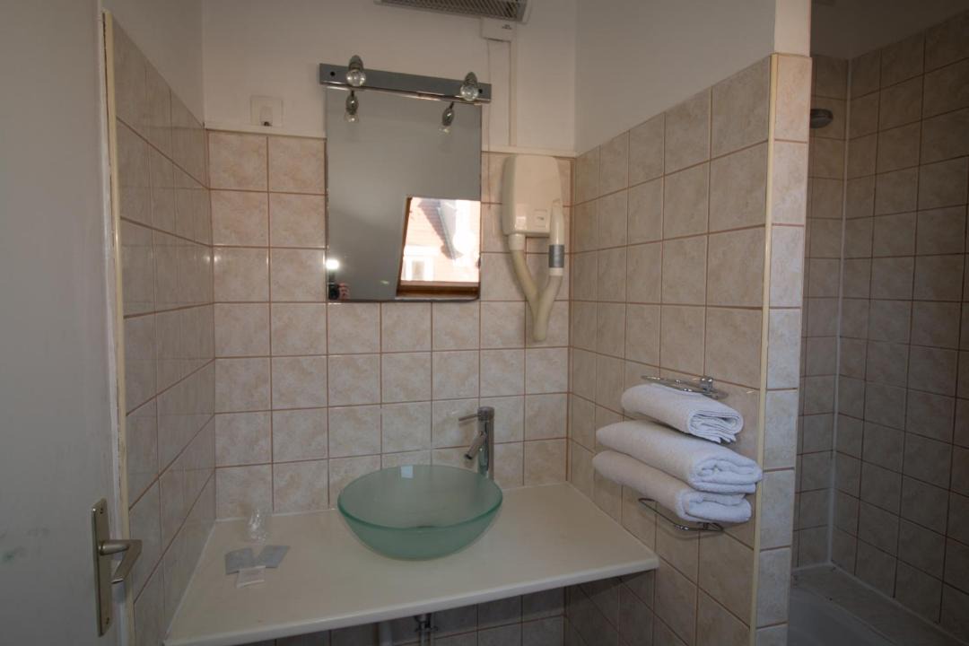 Photo of Bathroom in Calais City Center
