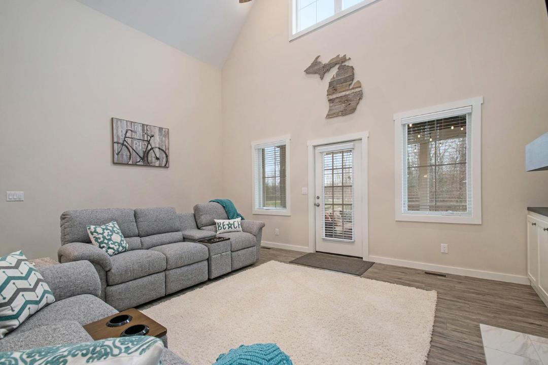 Photo of Livingroom in Sawyer