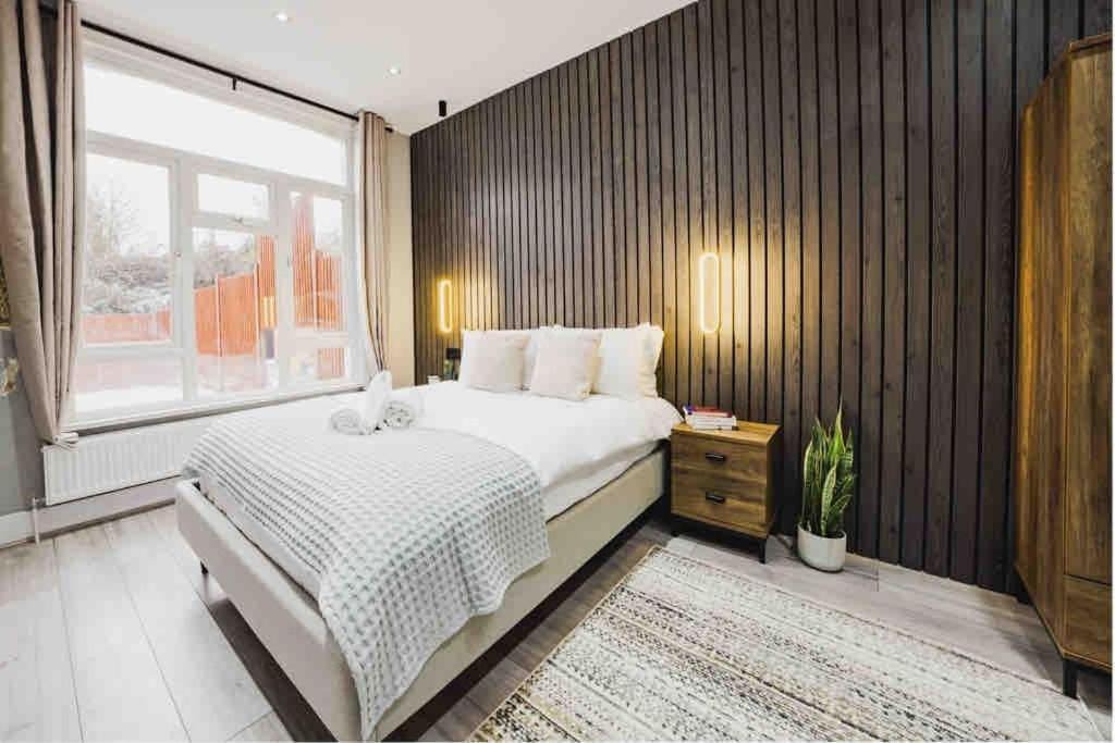 Photo of Bedroom in Wembley Central