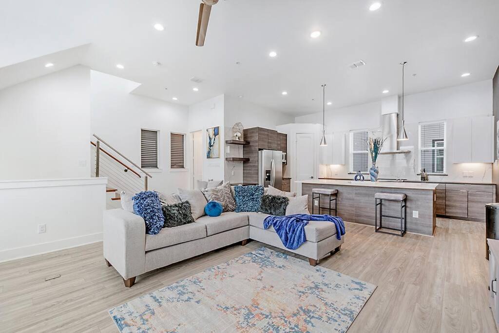 Photo of Livingroom in Dallas