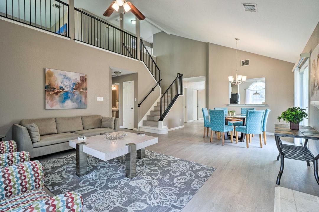 Photo of Livingroom in Bratton Park