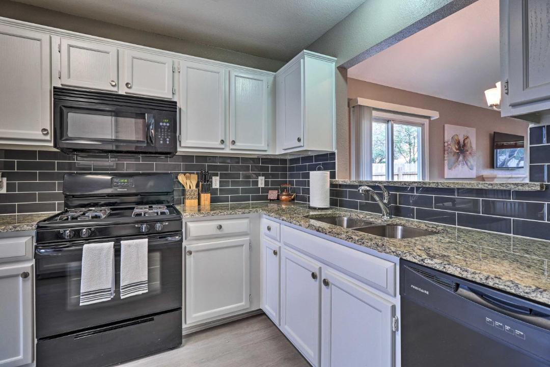 Photo of Kitchen in Bratton Park