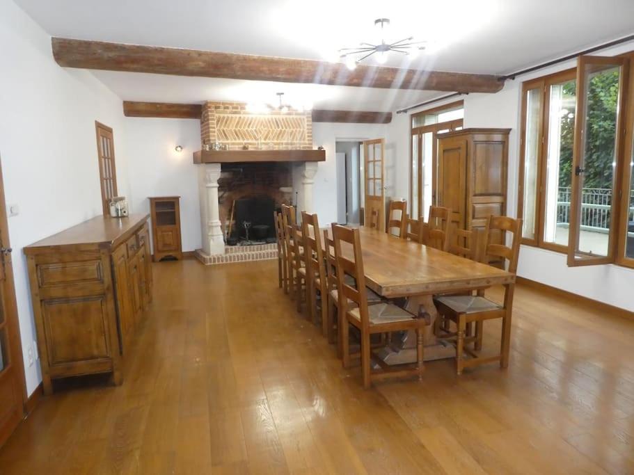 Photo of Livingroom in Marolles-sous-Lignieres