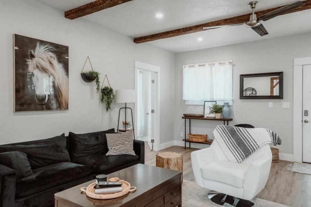 Photo of Livingroom in Corvallis