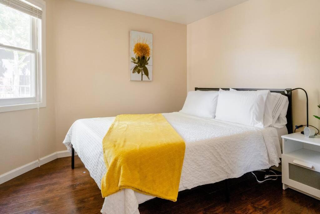Photo of Bedroom in North Oak Park