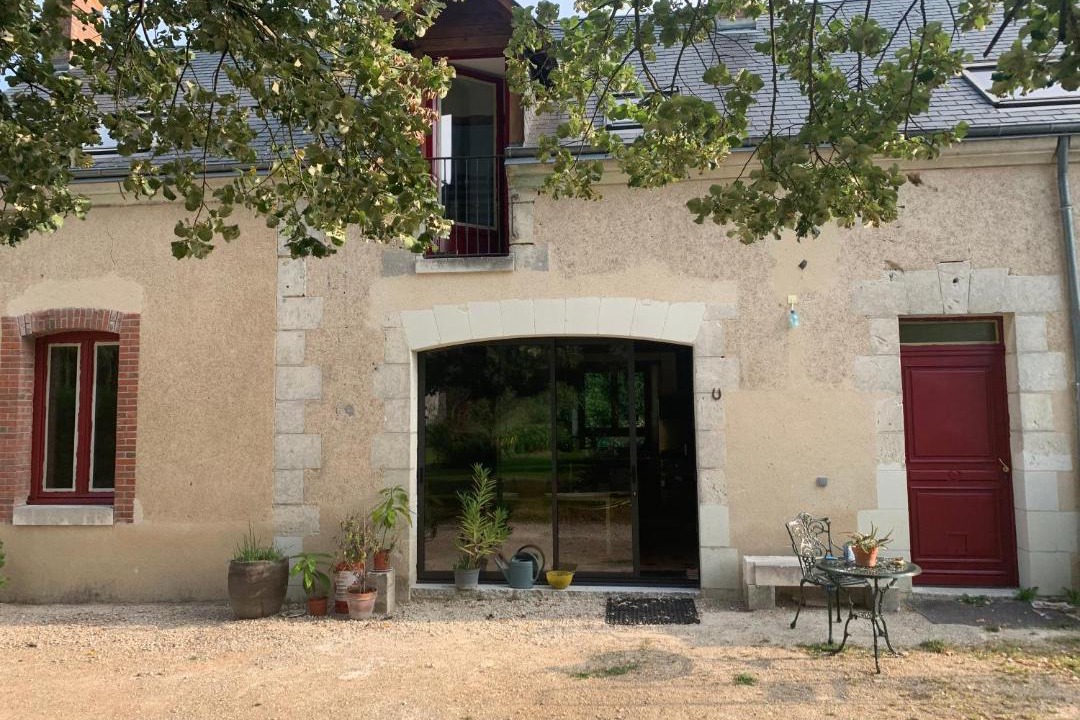 Photo of Buildings in Houssay