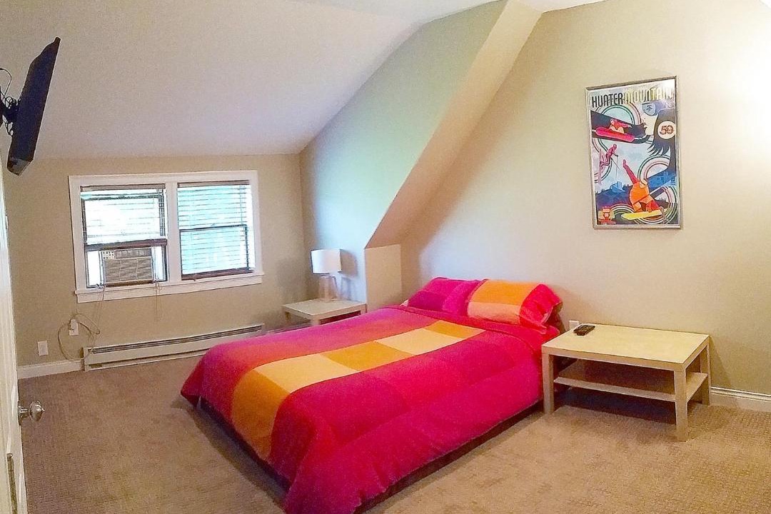 Photo of Others in Hunter