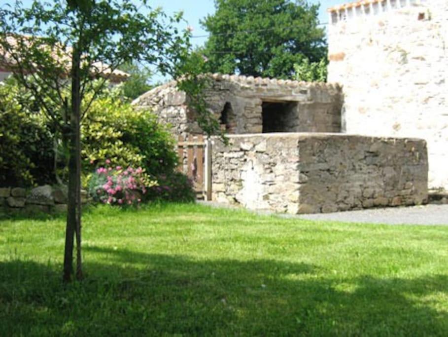 Photo of Buildings in Grand'Landes