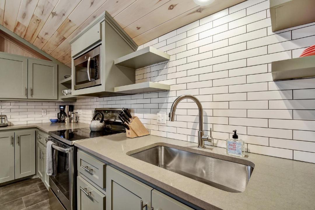 Photo of Kitchen in South River City