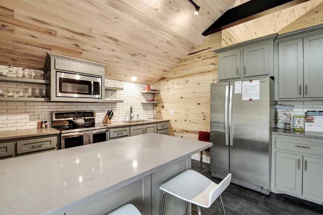 Photo of Kitchen in South River City