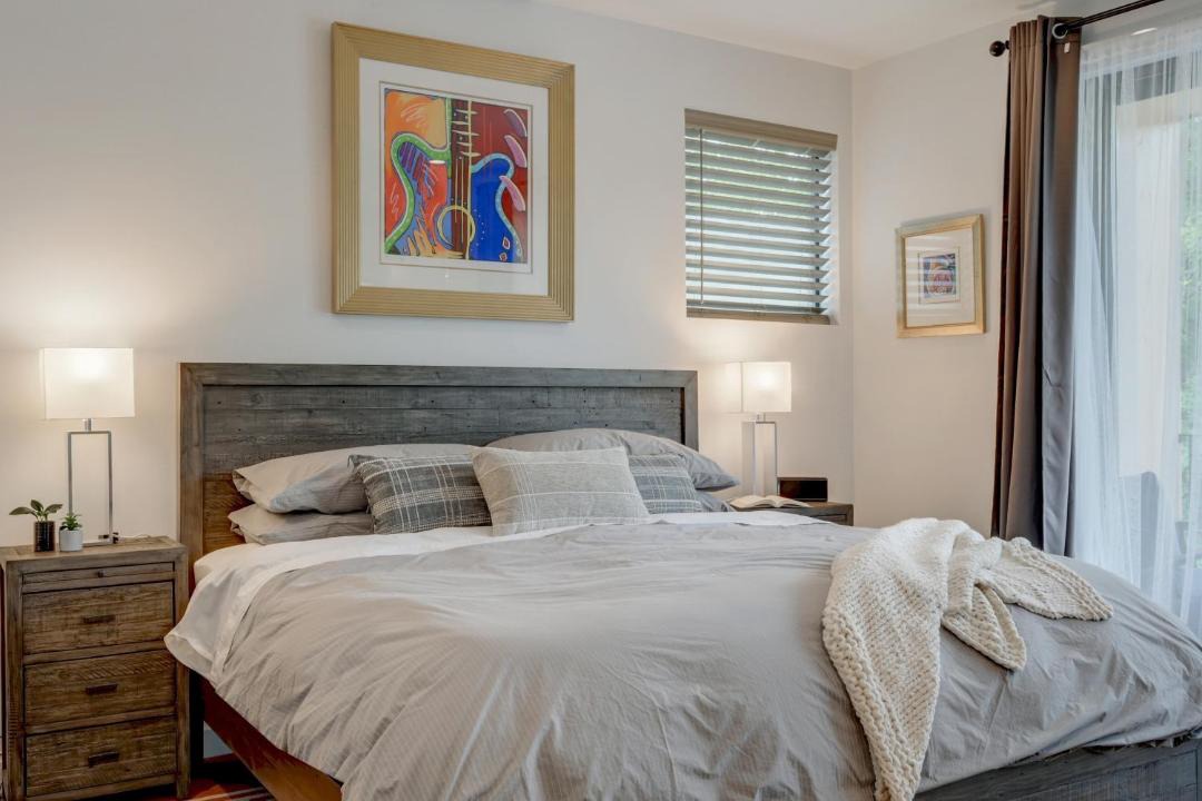 Photo of Bedroom in South River City
