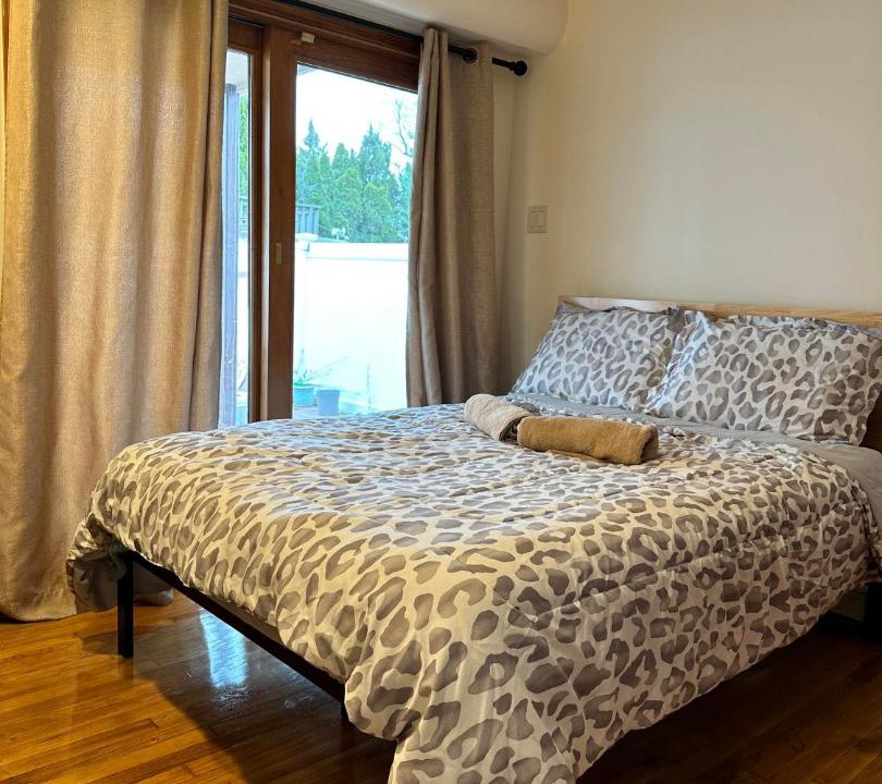 Photo of Bedroom in Mill Basin