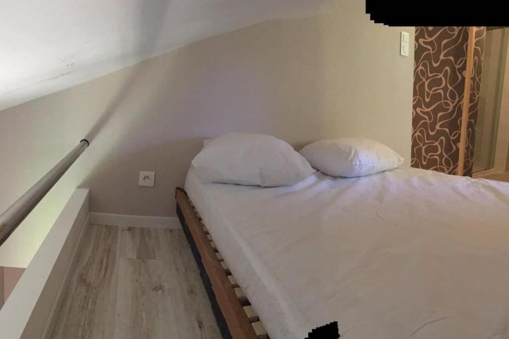 Photo of Bedroom in Lalande-Grand Selve