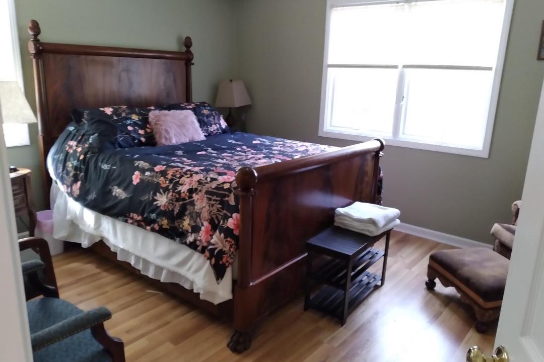Photo of Bedroom in Dahlonega