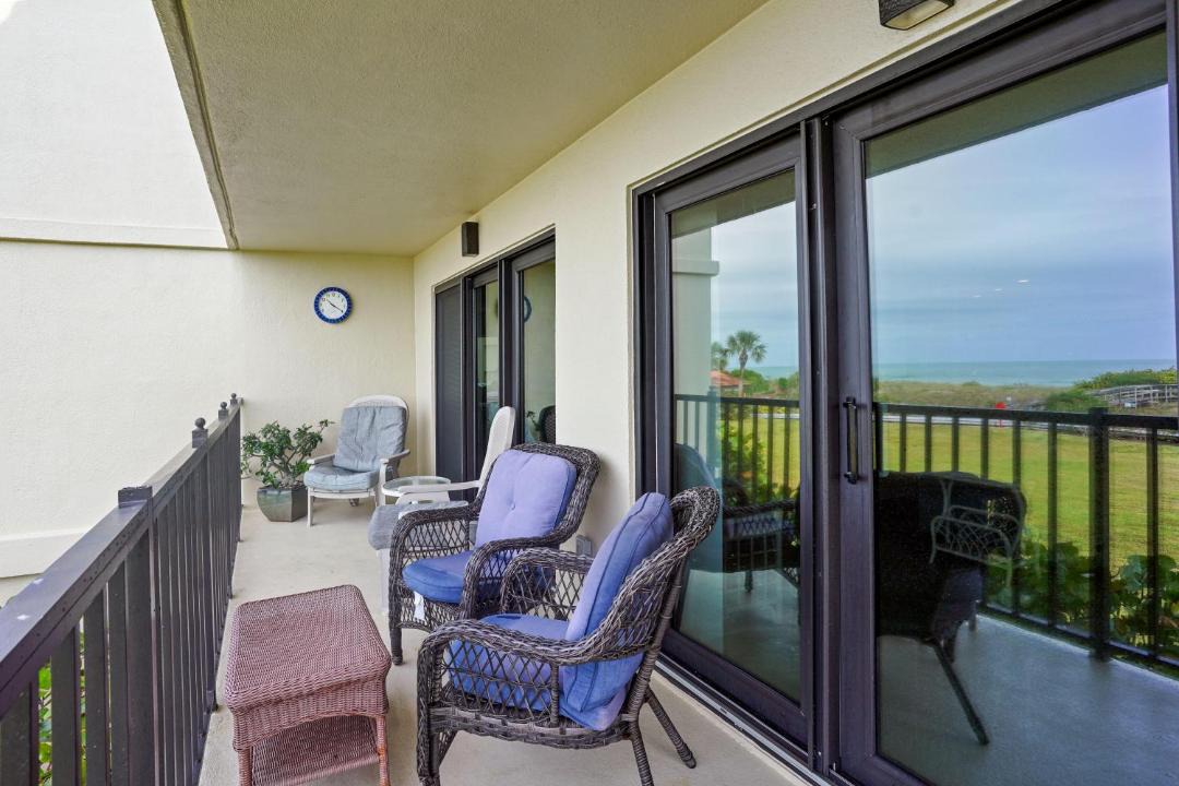Photo of Patio Balcony in Sunset Beach