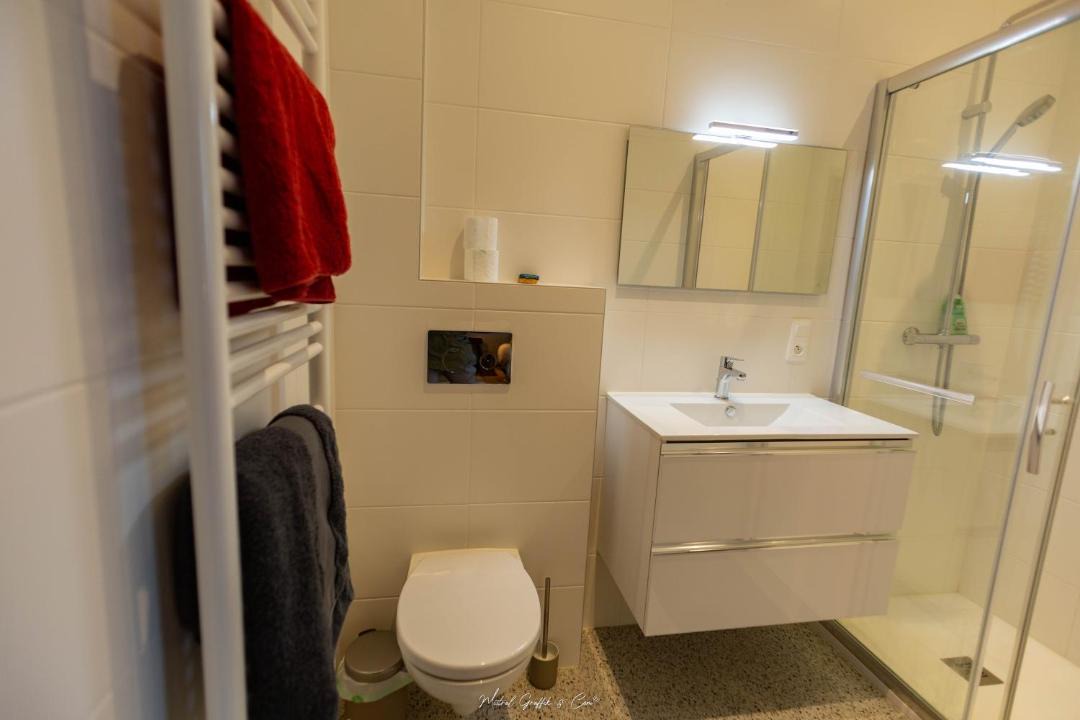 Photo of Bathroom in Penvenan