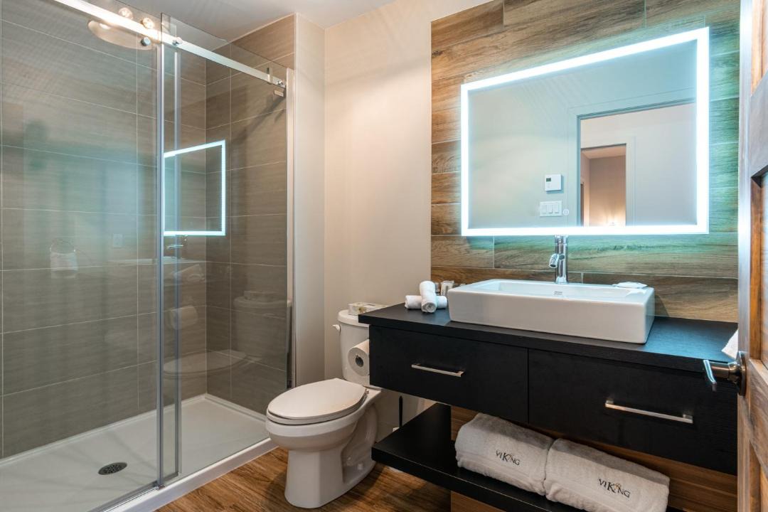 Photo of Bathroom in Sainte-Marguerite-du-Lac-Masson