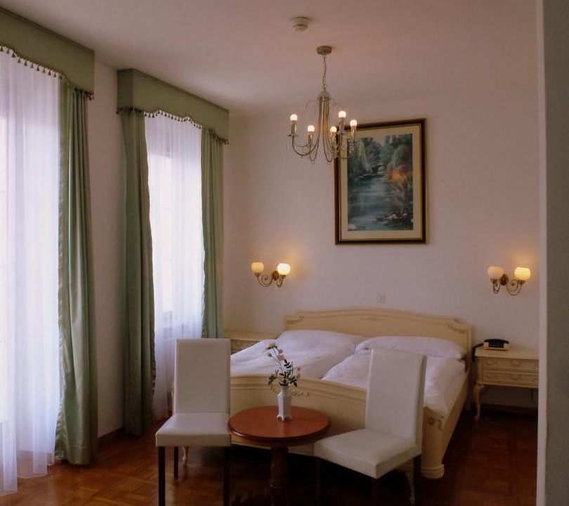 Photo of Others in Unterseen