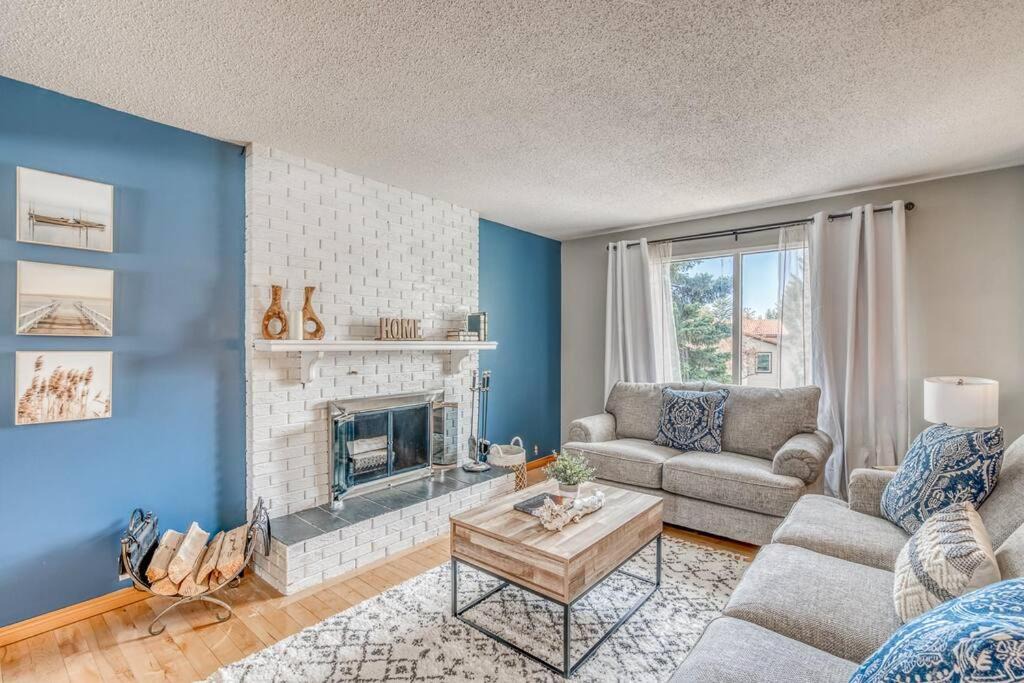 Photo of Livingroom in Northwest Calgary