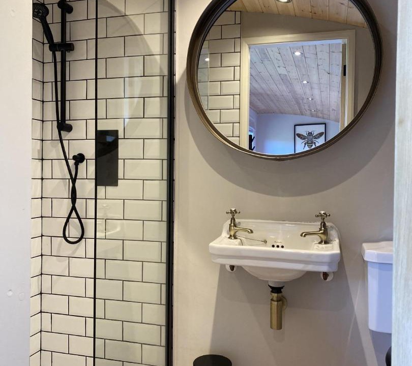 Photo of Others in Foolow