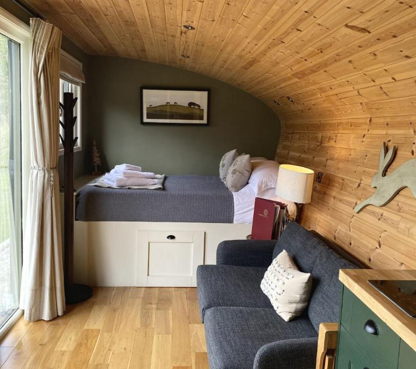 Photo of Others in Foolow