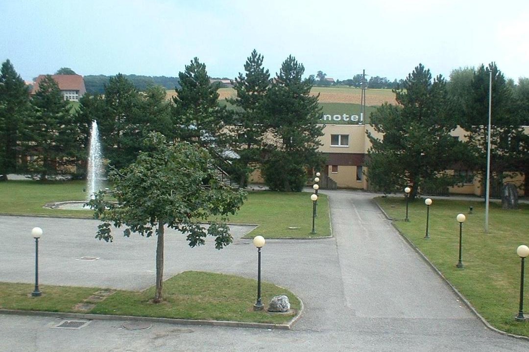 Photo of Others in Romont