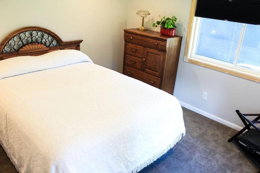 Photo of Bedroom in Albert Lea