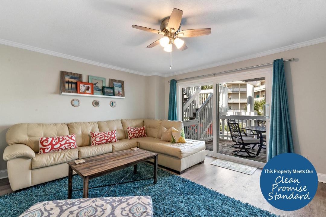 Photo of Livingroom in Pensacola Beach