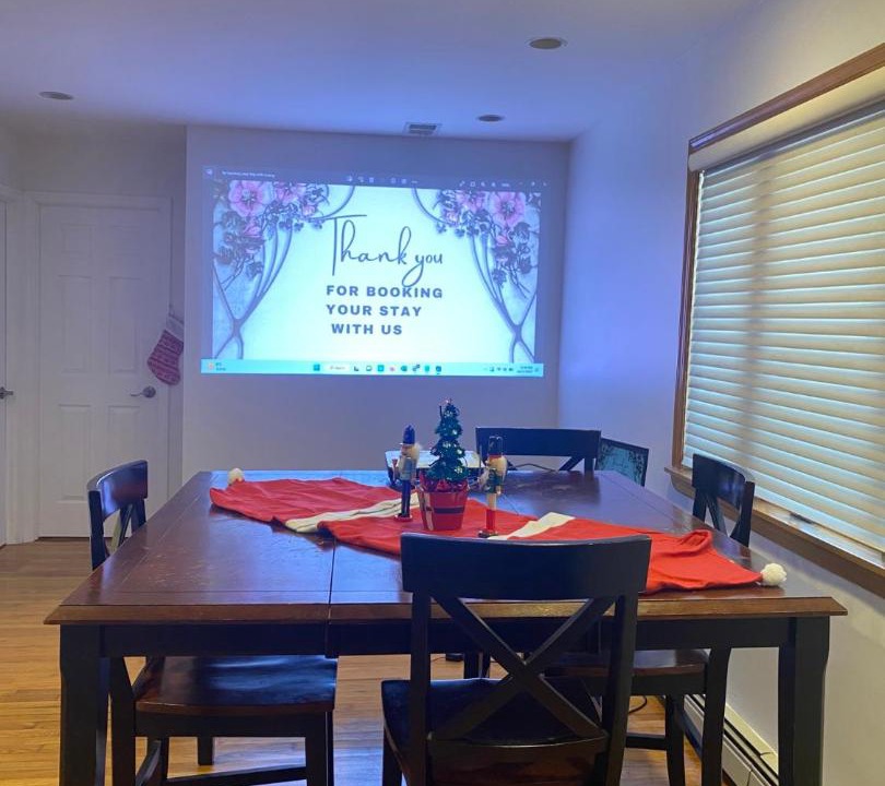 Photo of Livingroom in Mill Basin