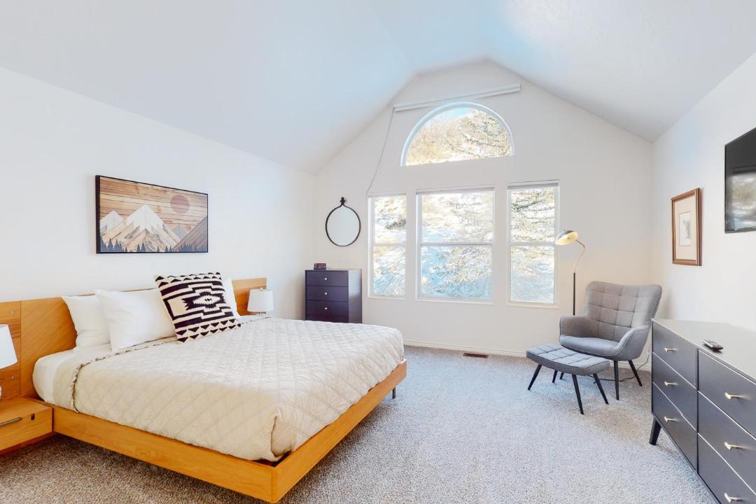 Photo of Bedroom in Cottonwood Heights