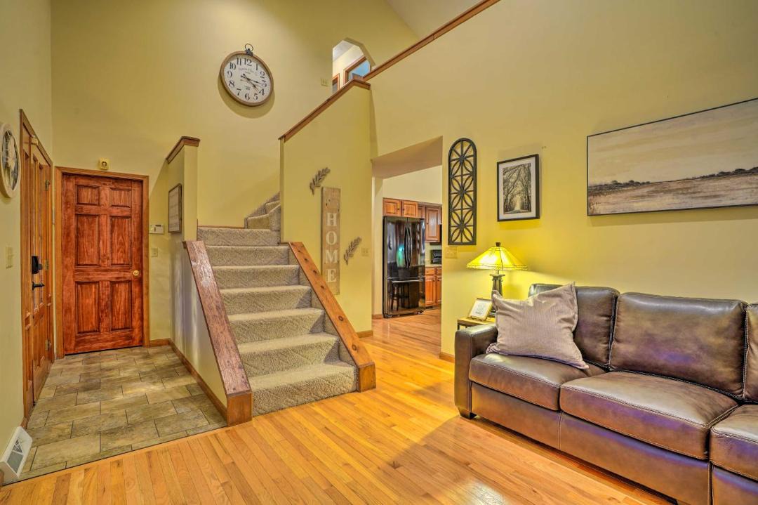 Photo of Livingroom in Oneida