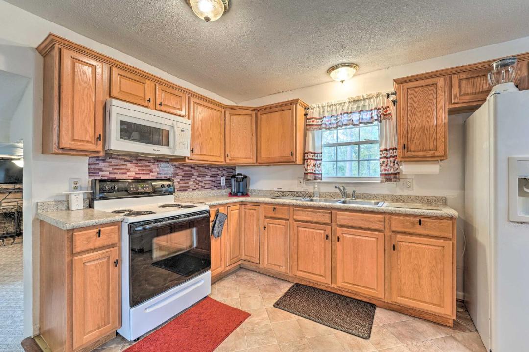 Photo of Kitchen in McCutcheon Field