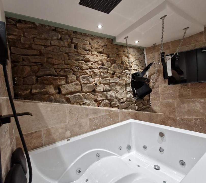 Photo of Others in LʼEtrat