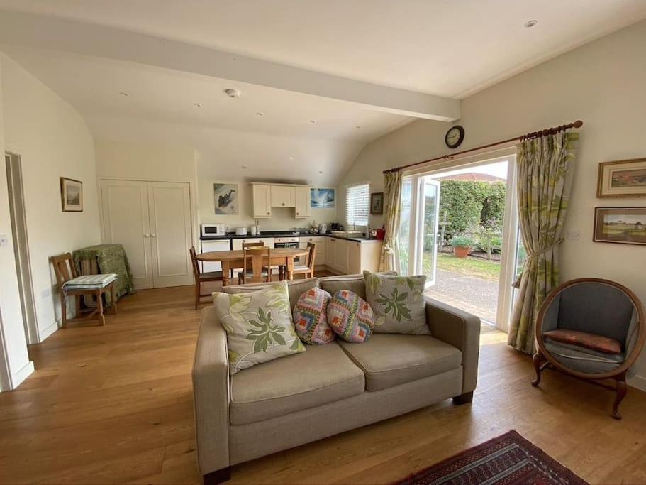 Photo of Others in Sandwich