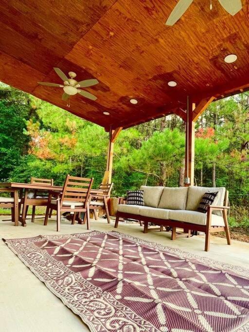 Photo of Patio Balcony in Grapeland