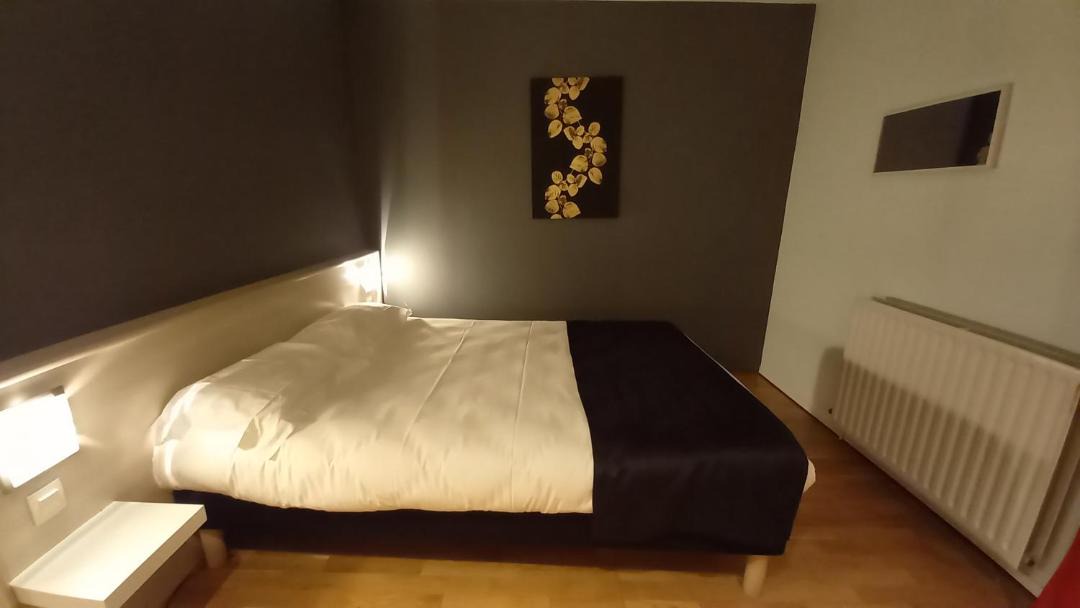 Photo of Bedroom in Feurs